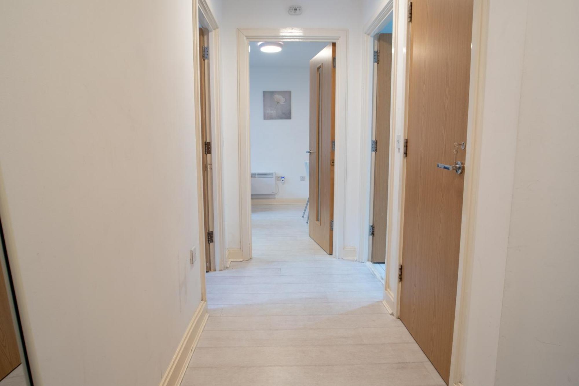 Two-Bedroom Luxury Apartment With Workspace, Free Secure Parking & Coffee Birmingham Ngoại thất bức ảnh